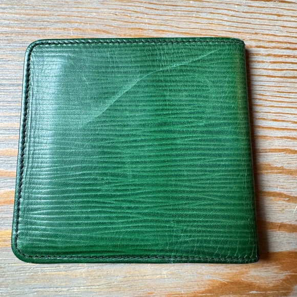 Louis Vuitton Epi Green Wallet - Picture 14 of 14